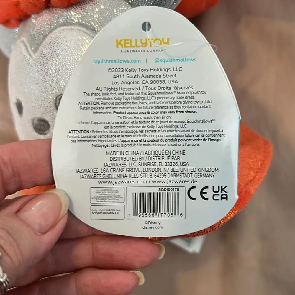 NWOT Disney Micky Mouse & NWT Disney Minnie Mouse squishmallows so adorable